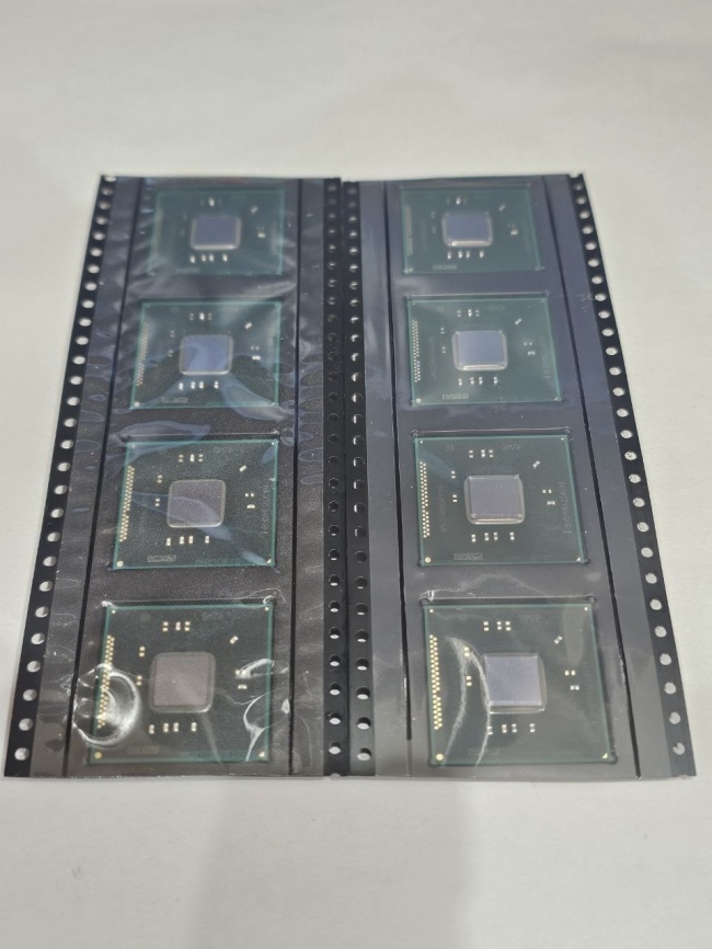 Intel DH82H81 SR177 фото 1